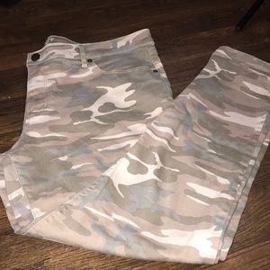 Army print jeans
